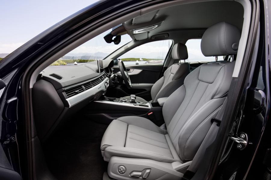 Интерьер Audi A4 Allroad 2.0 TFSI Quattro (B9) 2016 года  (AU) (фото 8 из 22)